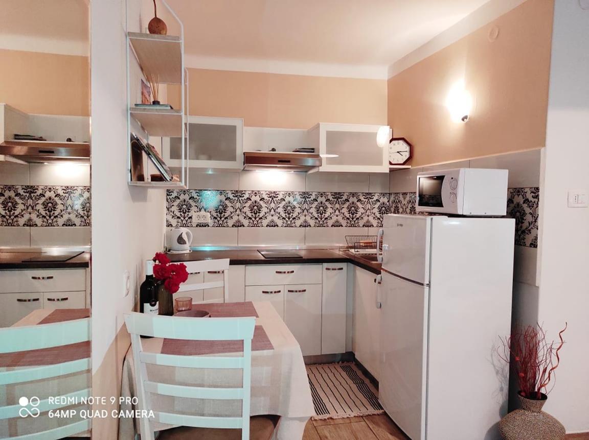 Nice Apartment In The City Center Rovinj Ngoại thất bức ảnh